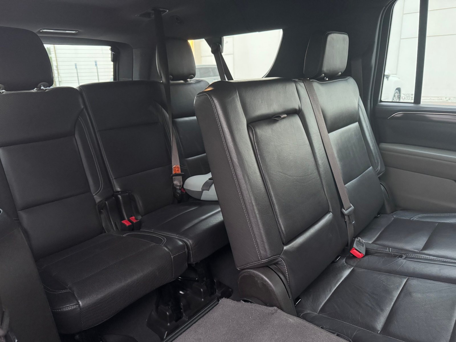 GMC Yukon XL side profile