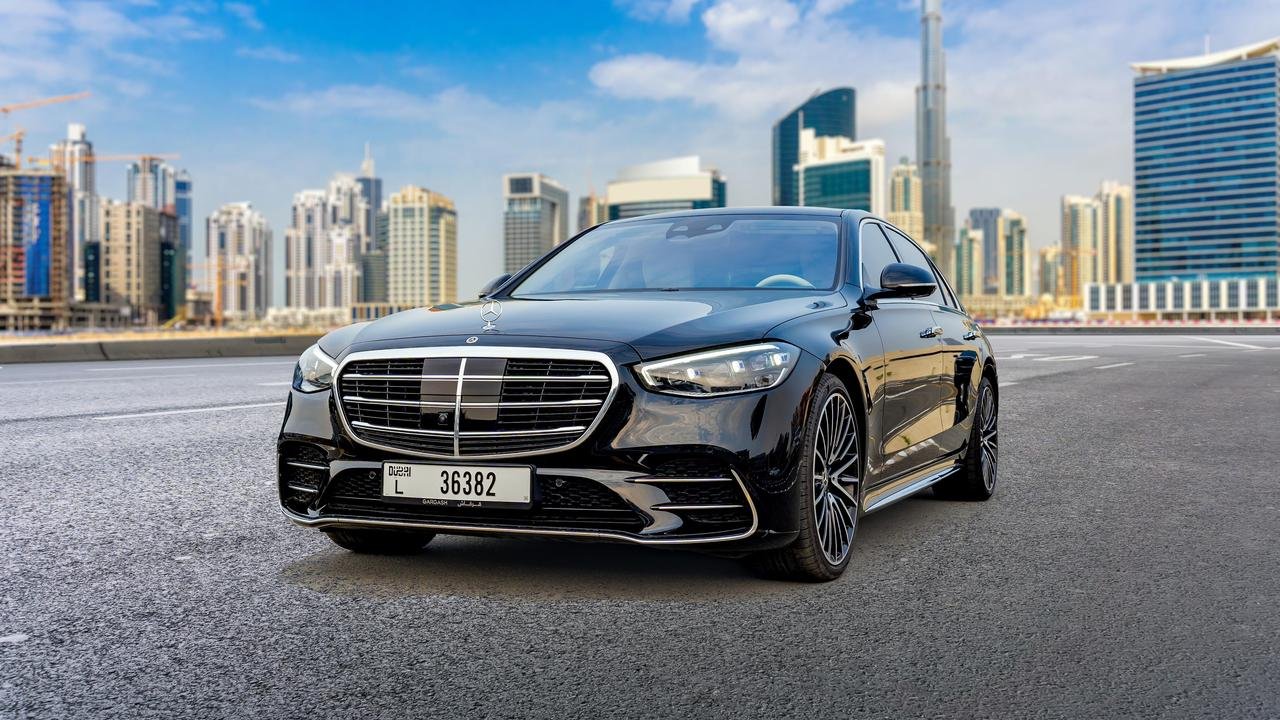 Mercedes-Benz S-Klasse mit Chauffeur Dubai