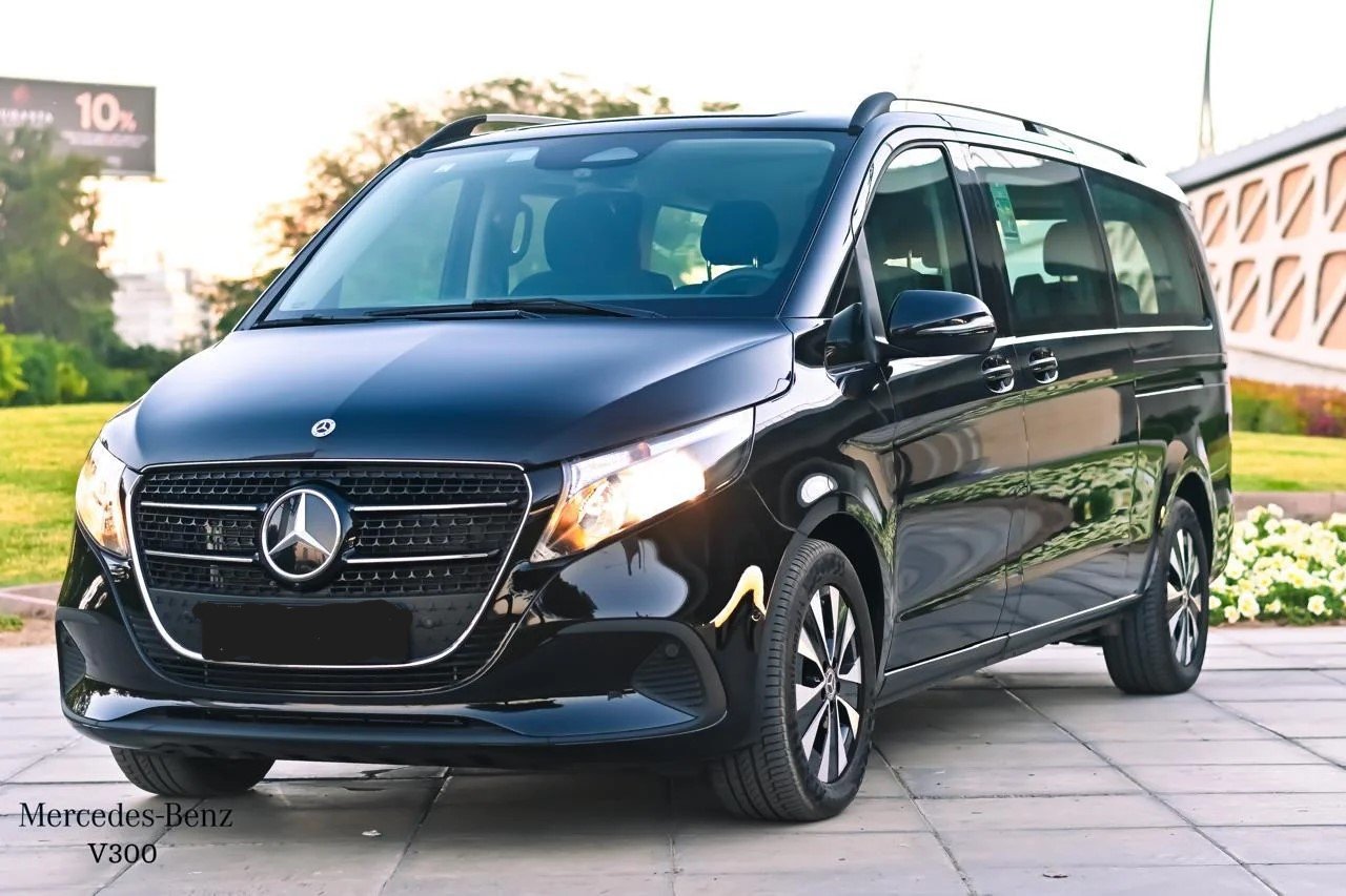 Group airport transfer Dubai corporate delegation Sprinter van