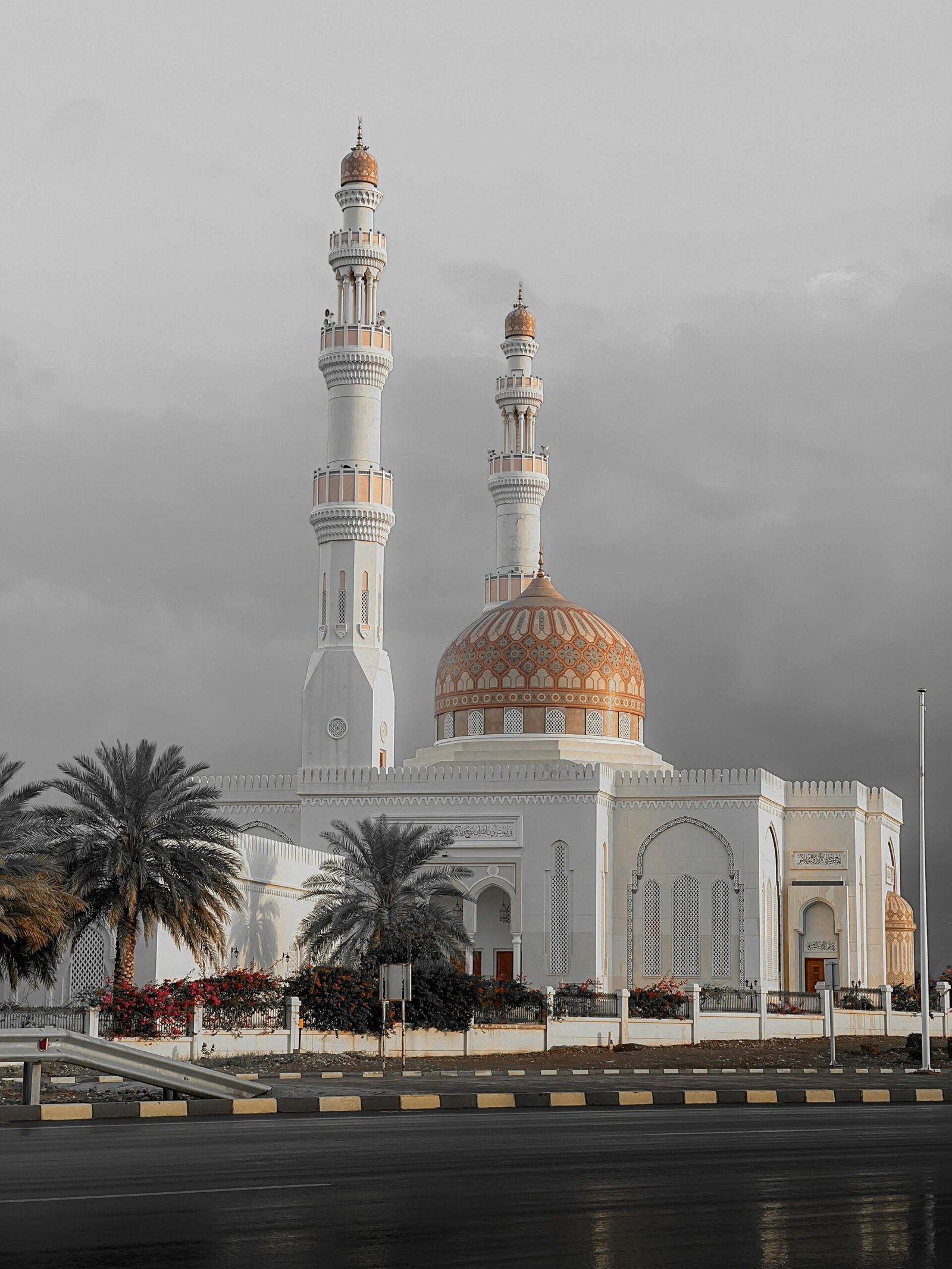 Dubai to Muscat Oman Private Transfer